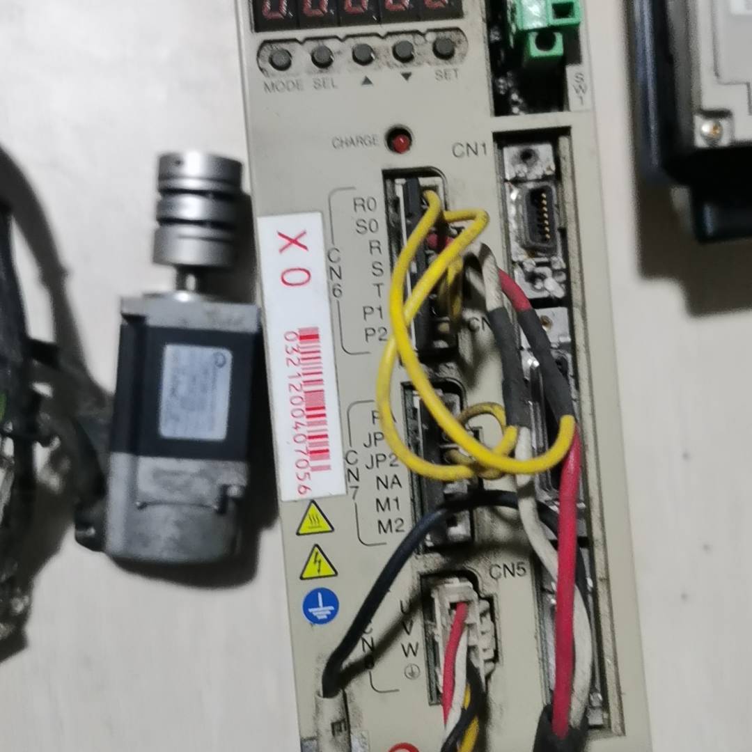 东荣驱动器VLPSV-006P2-ER十议价 也可为维修！！