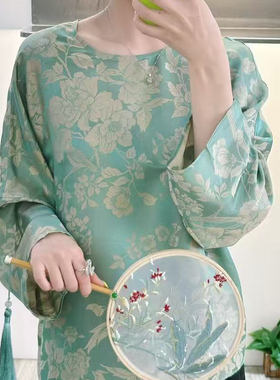 2025秋冬新中式国风真丝提花青绿色圆领盘扣上衣桑蚕丝斜襟温婉风