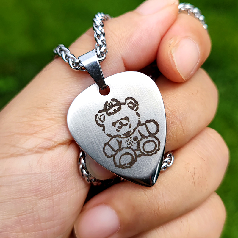 林俊杰小熊吉他拨片项链