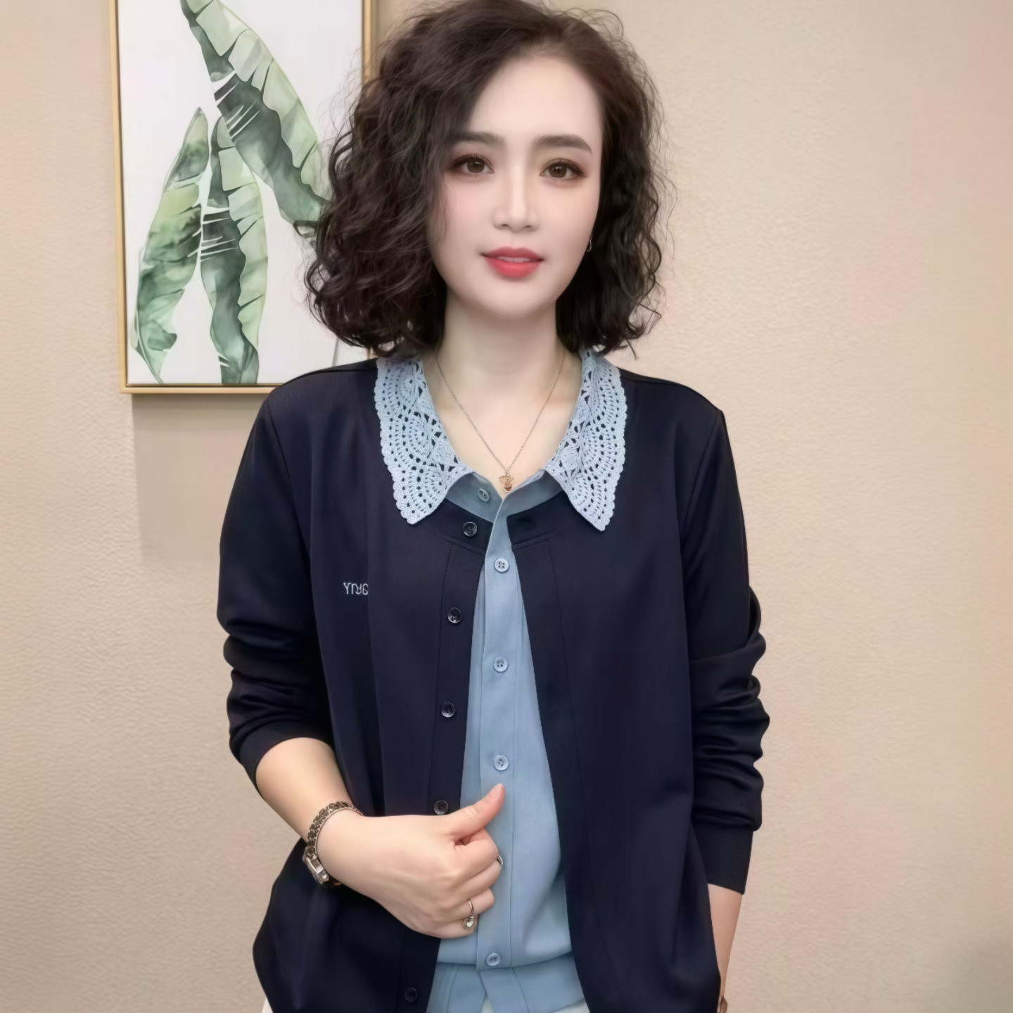 秋季拼色花边娃娃领宽松女衬衫