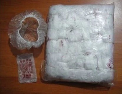 Одноразовая пластиковая водонепроницаемая шапочка для душа, шлем для отеля