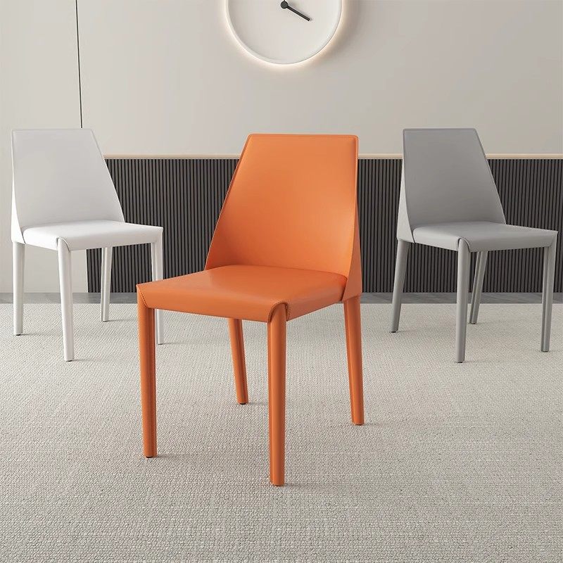 意式极简餐椅网红现代简约北欧休闲家用椅子餐桌靠背轻奢马鞍皮椅