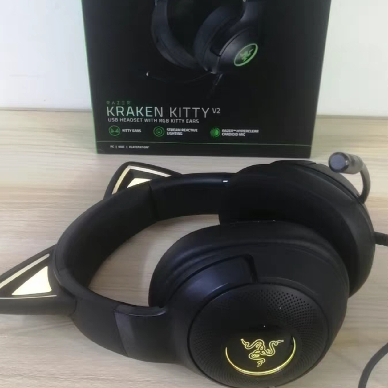 Razer雷蛇北海巨妖V2萌猫版USB头戴式有线游戏电竞RGB幻彩耳机麦