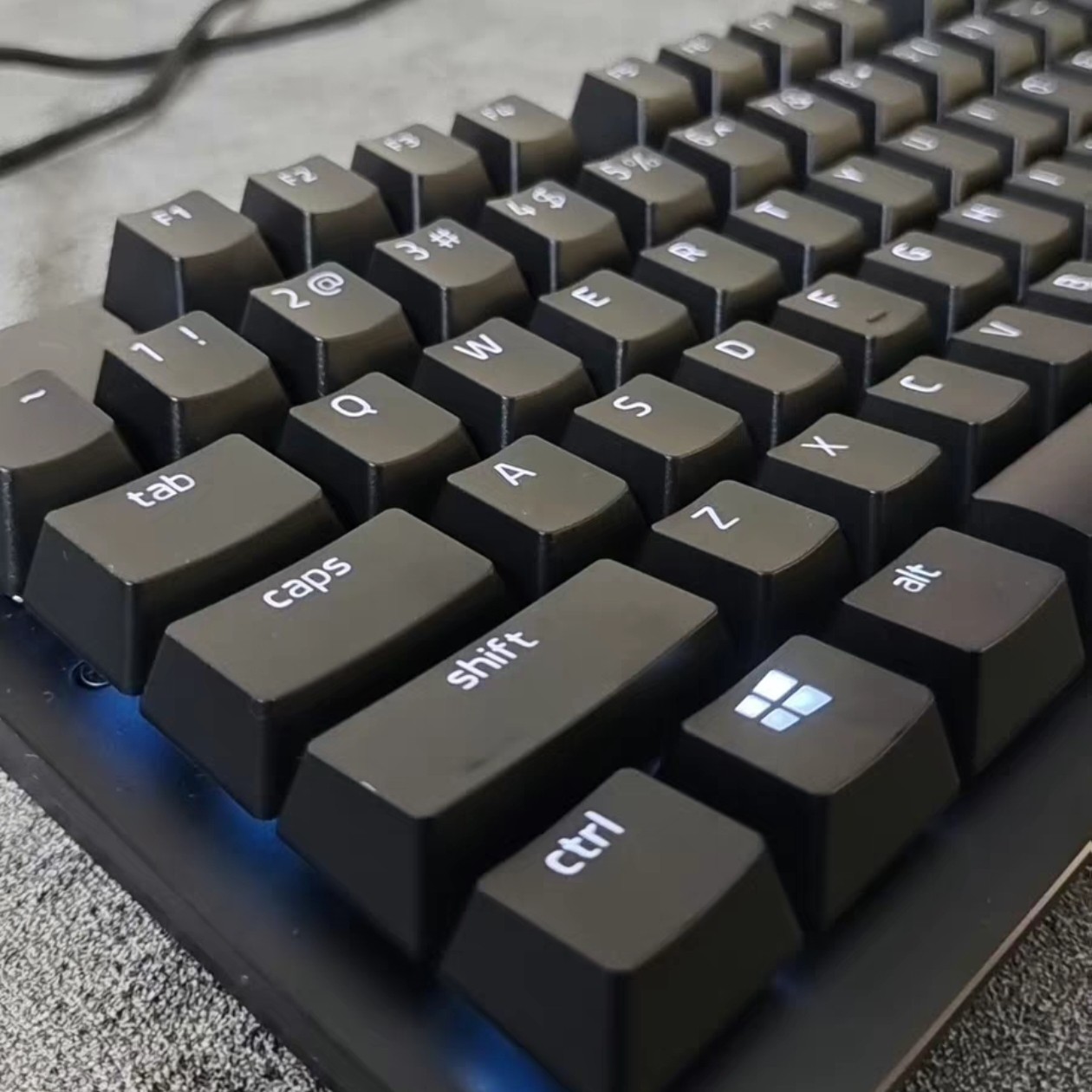 Razer雷蛇猎魂光蛛Mini模拟光轴有线RGB幻彩机械游戏电竞吃鸡键盘
