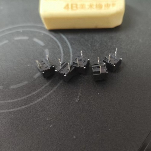 原装配件适用罗技GPW狗屁王1/2/3/一二三代鼠标滚轮按键中键微动