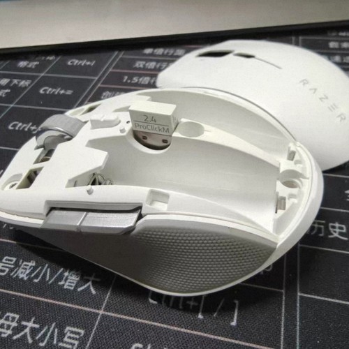 Razer雷蛇 Pro Click Mini有线蓝牙双模2.4办公游戏小手游戏鼠标