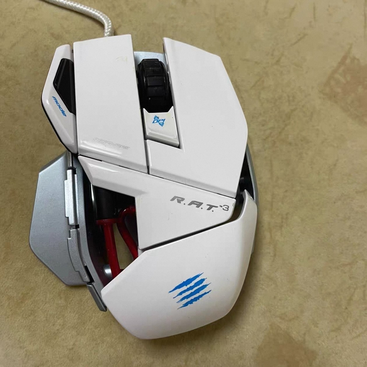 美加狮赛钛客MAD CATZ RAT3有线游戏金属框架侧键FPS MOBA鼠标