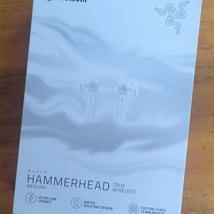 Razer雷蛇真无线战锤狂鲨真无线水银蓝牙手机游戏入耳式游戏耳机