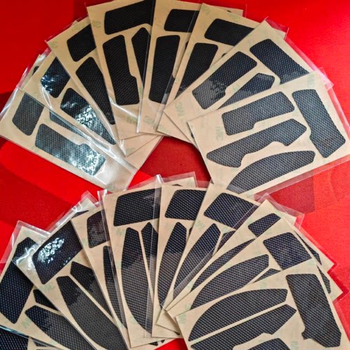 原装配件用于雷蛇毒蝰V2/炼狱蝰蛇V3/PRO专业版鼠标吸汗防滑侧贴