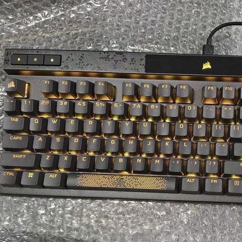 美商海盗船K70 MAX可调磁轴机械键盘电竞游戏专用有线8K回报率