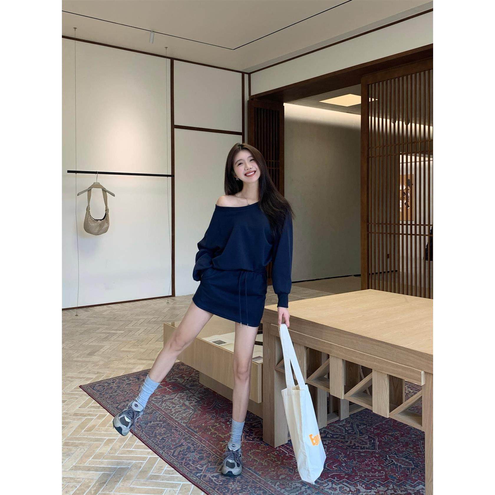 宅女家慵懒风套装宽松斜肩长袖卫衣女秋季高腰抽绳半身裙两件套