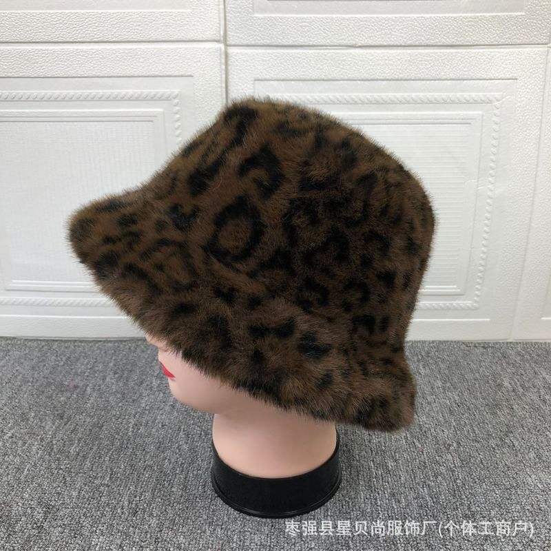 秋冬款保暖时尚豹纹毛绒渔夫帽子女小众减龄豹点平顶帽盆帽潮百搭