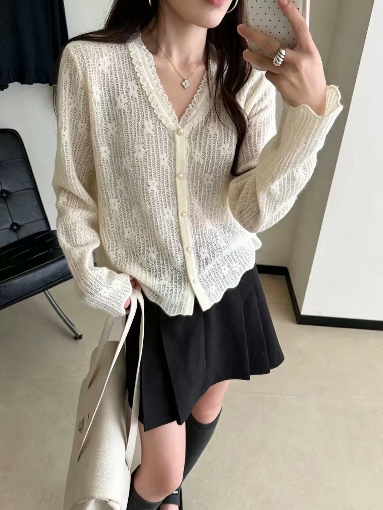 蕾丝花边钉珠羊毛针织开衫女外套