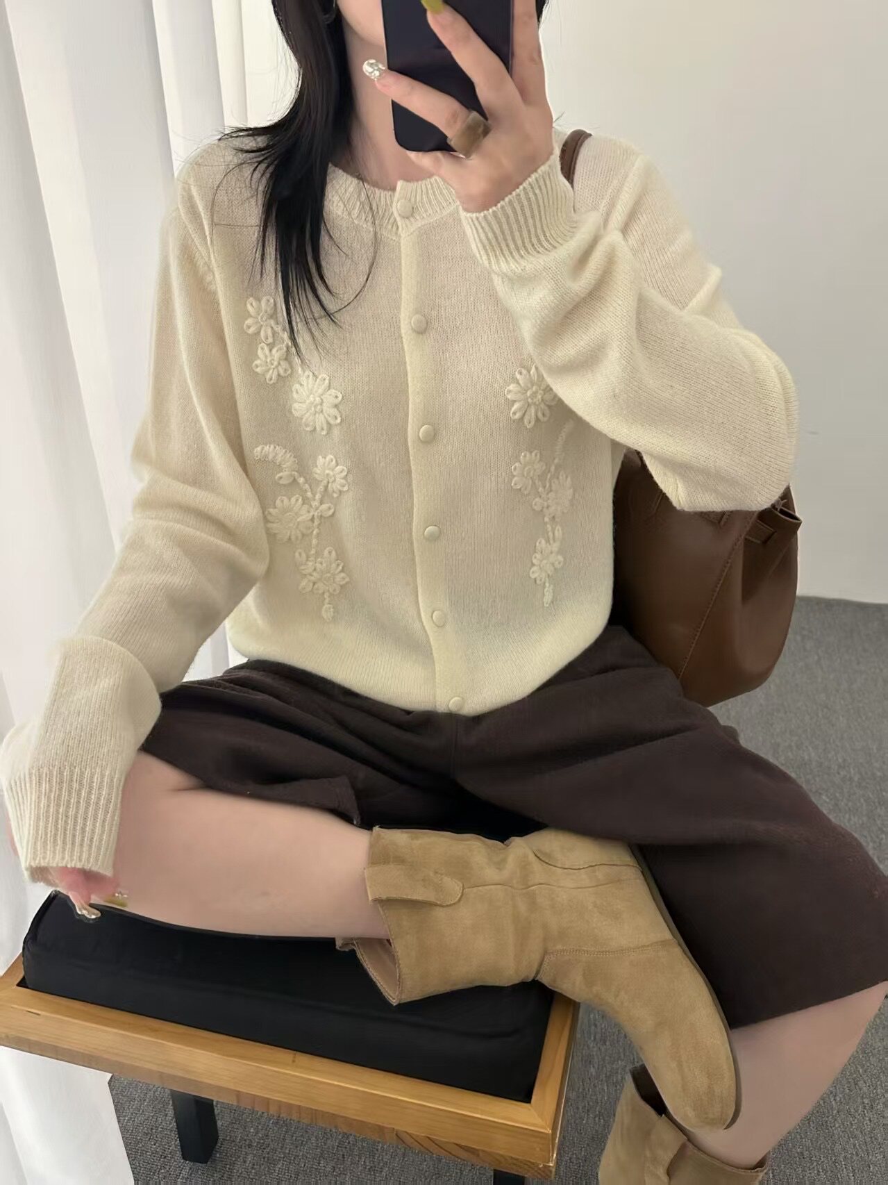 显瘦刺绣花朵全羊毛针织开衫外套