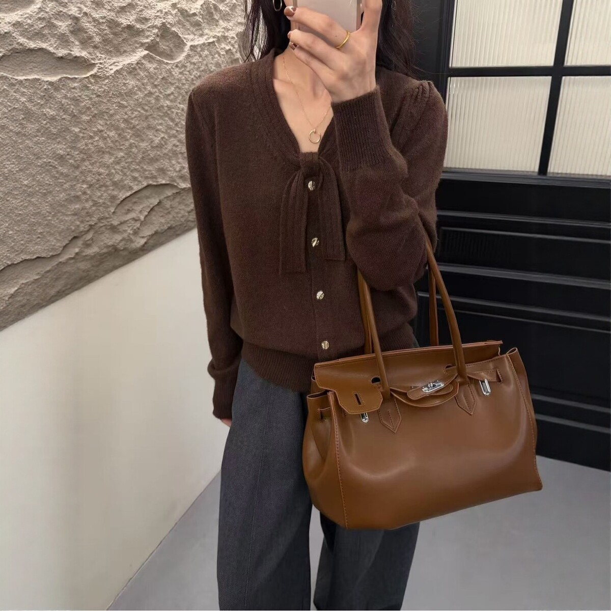 高级感蜜熊蝴蝶结针织开衫毛衣女