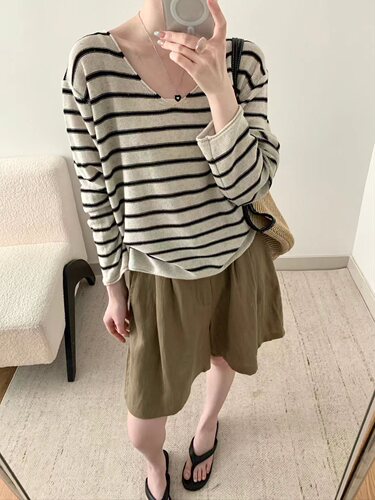 显瘦V领条纹亮片亚麻针织长袖女