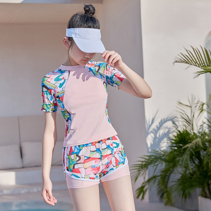新款女童泳衣 时尚半袖短裤加大码带胸垫儿童分体套装学生泳装