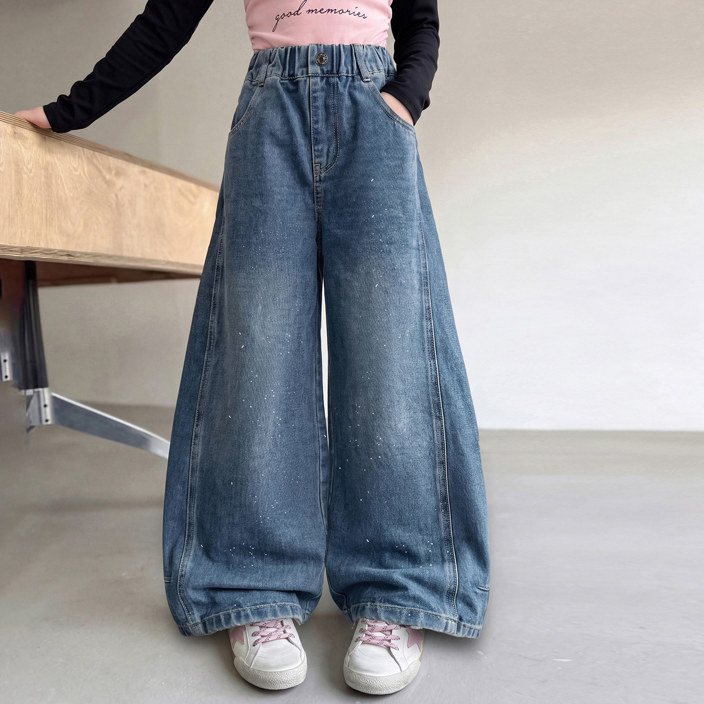 女童裤子秋2026新款又酷又飒的大童女装青少年女孩牛仔裤儿童衣服图片