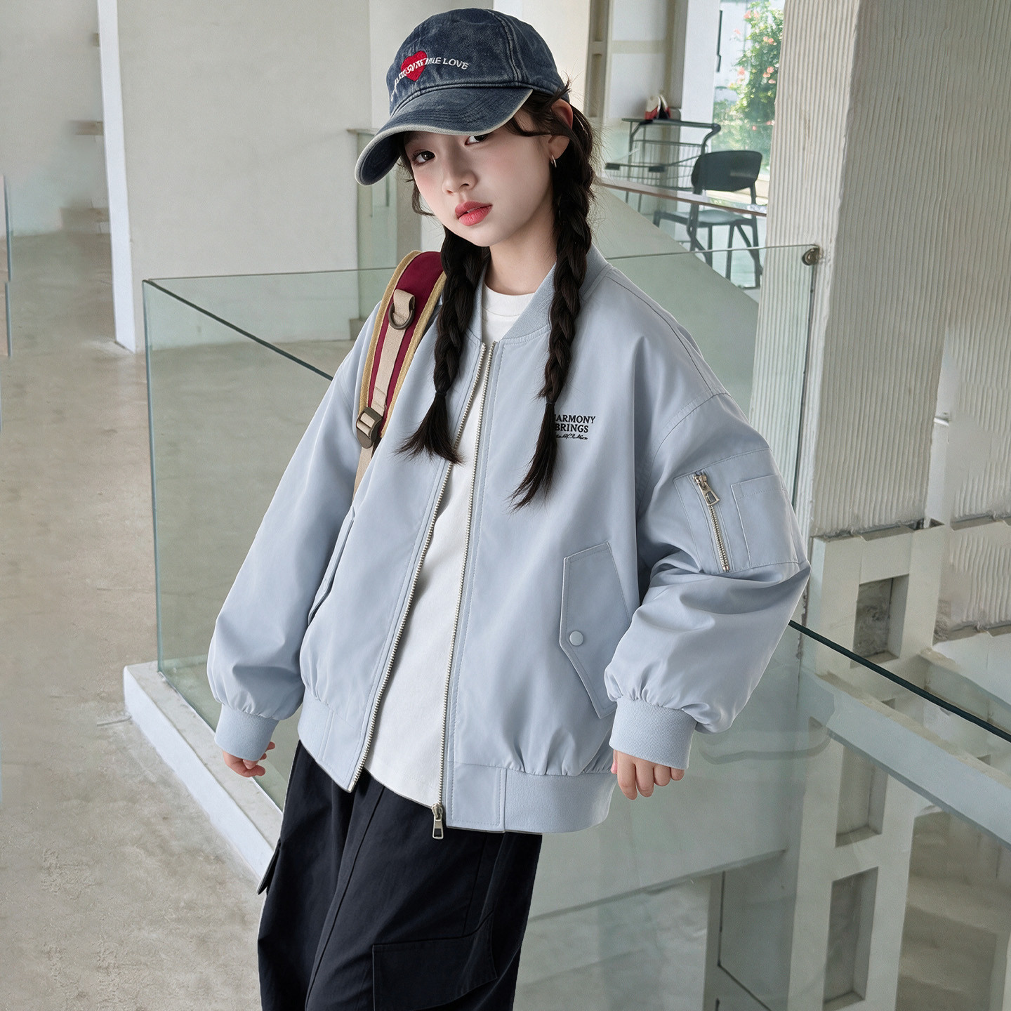 女童外套2026新款秋季小女孩飞行夹克外套又酷又飒的大童女装衣服图片
