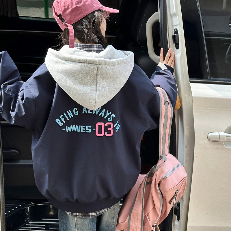 【11/29 10:00AM】绣花连帽棉外套