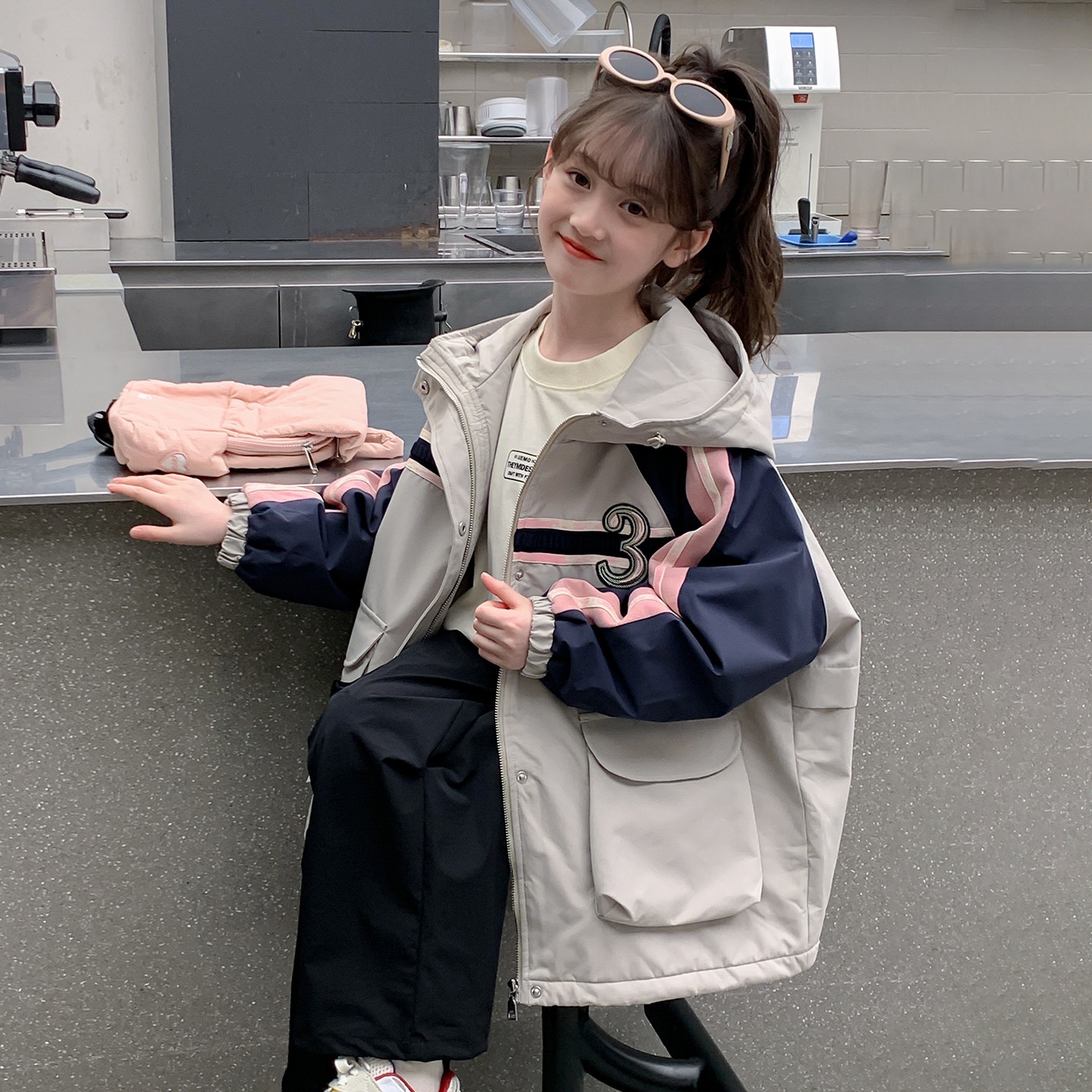 女童外套2026新款冬季女大童冲锋衣初中生女孩洋气韩系上衣冬装