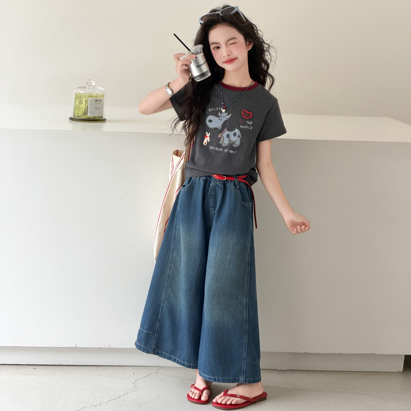 女童短袖T恤2026新款初中生夏季绝美独特上衣女孩半袖儿童轻薄款t图片