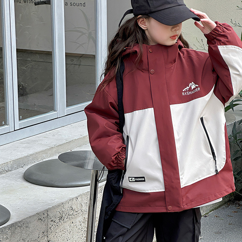 三合一可拆卸女童连帽外套2025秋冬装新款儿童冲锋衣大童加厚上衣