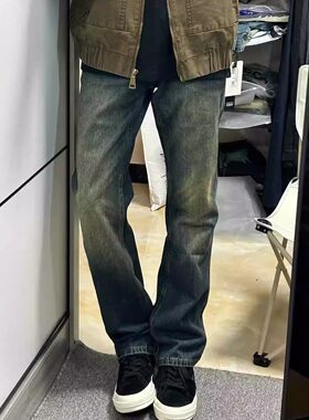 复古深色修身小脚牛仔裤