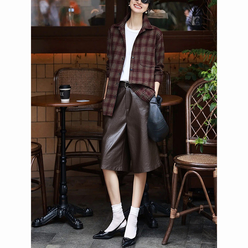 精致潮流休闲穿搭一整套2026新款咖色格纹衬衫同色五分皮裤两件套,女装/女士精品,时尚套装,淘宝优惠券,粉丝福利购,淘宝优惠卷