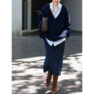 韩系独特超好看穿搭女2025新款 同色半裙三件套 宝蓝色毛衣蓝色衬衫