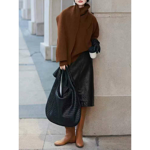 新款 冬季 棕色毛衣上衣黑色时髦半身裙两件套 两件套冬装 巨好看