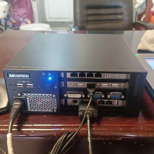 议价研华工控机 AIMC-3200 加装4口网卡，i7-3770可维修