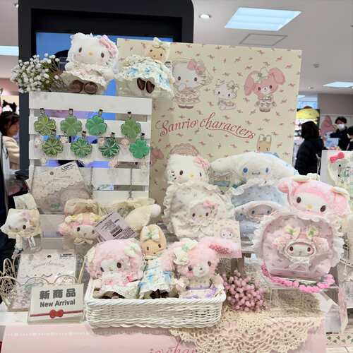 现货日本SANRIO 三丽鸥大耳狗森系蕾丝Hello Kitty美乐蒂挂件礼物