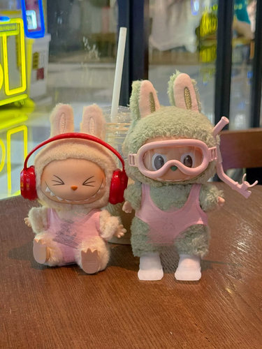 17cm拉布布春日娃衣泡泡玛特搪胶盲盒挂件labubu夏日潜水衣服配件