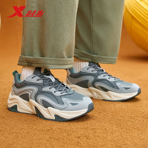 特步闪电6.0复古运动休闲鞋