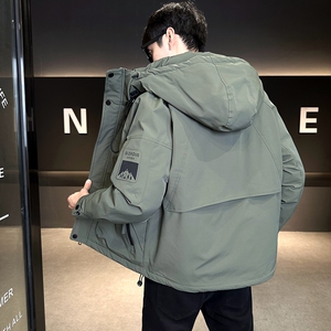 大量现货2025冬季羽绒服男短款连帽背带户外加厚外套8152--P210图片