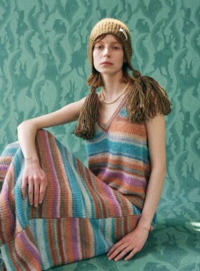 SERY设计师新品驼绒彩虹渐变条纹长款连衣裙吊带帽子手套套装礼物