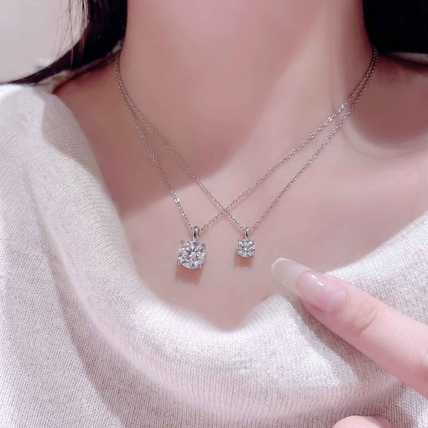 18k金项链人工培育钻石四爪吊坠经典简约一滴泪锁骨链女