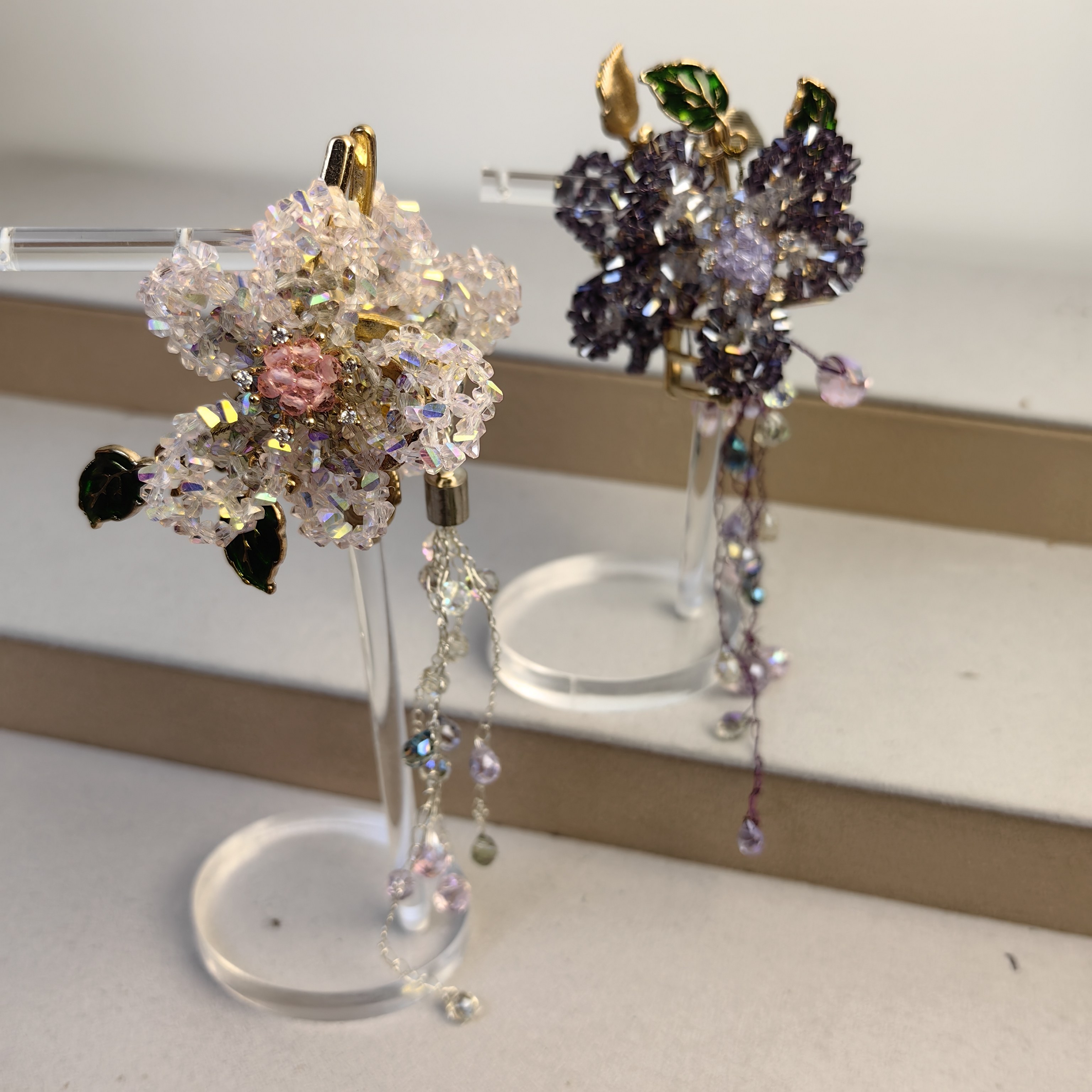 《粉蕊流萤》莫奈花园流苏迷你小抓夹水晶石轻奢发饰优雅精致女款