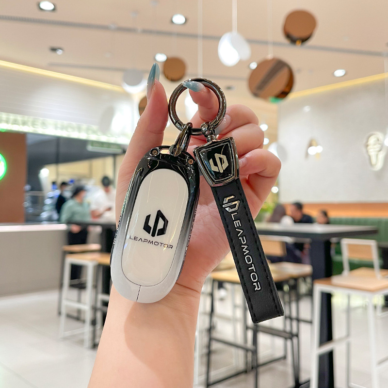 专用2024款零跑T03钥匙套S01 C11 C01领汽跑车扣壳c10包高档男女