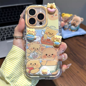 黄油小熊公仔适用苹果16pro手机壳iphone15保护套新款reno14/a5镜面支架vivox200/s30羽纱小米15/k80/note14