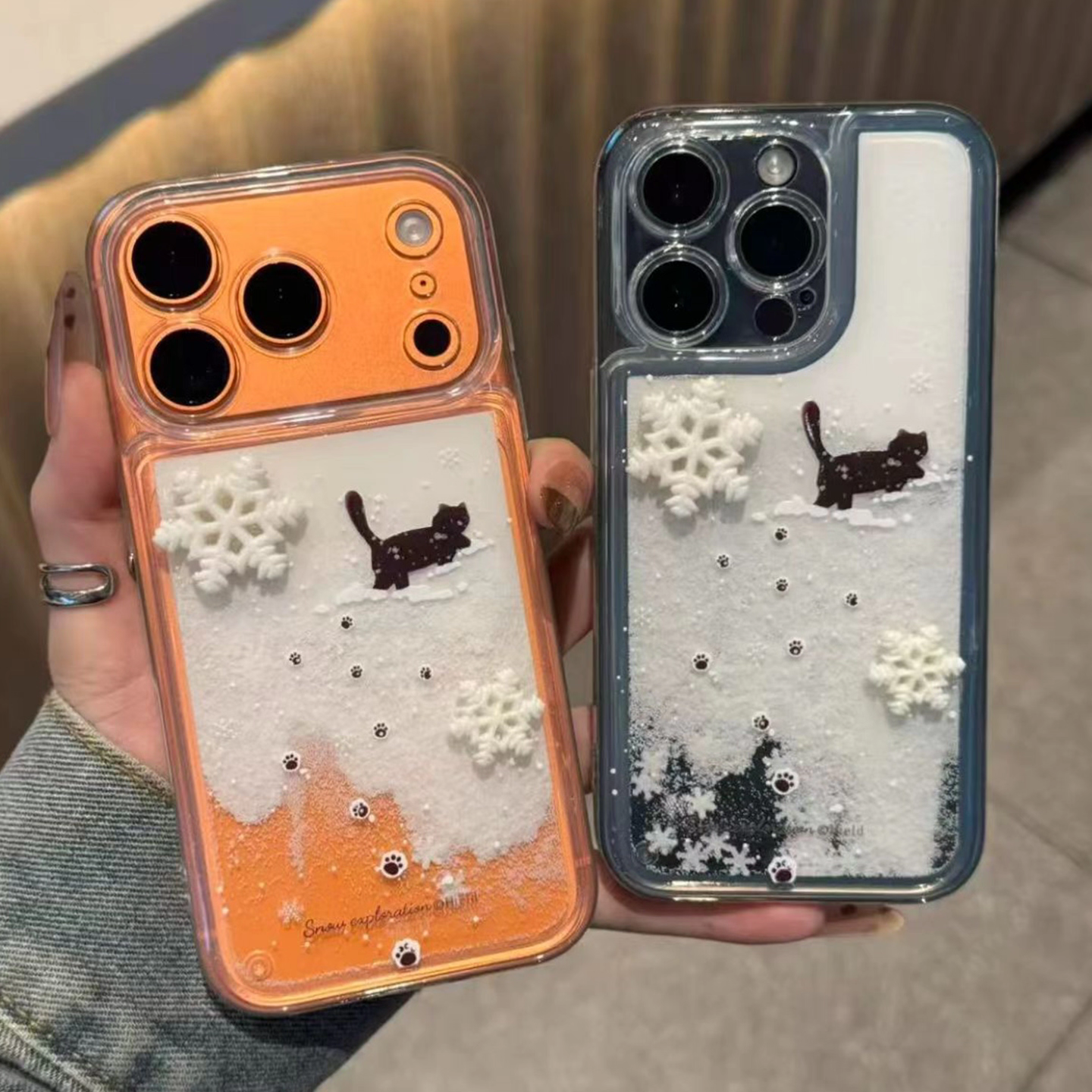 雪地小黑猫适用苹果17手机壳iphone16pro保护套新款小米17pro流沙壳华为p80/mate70防摔reno14/x200/s30/荣耀