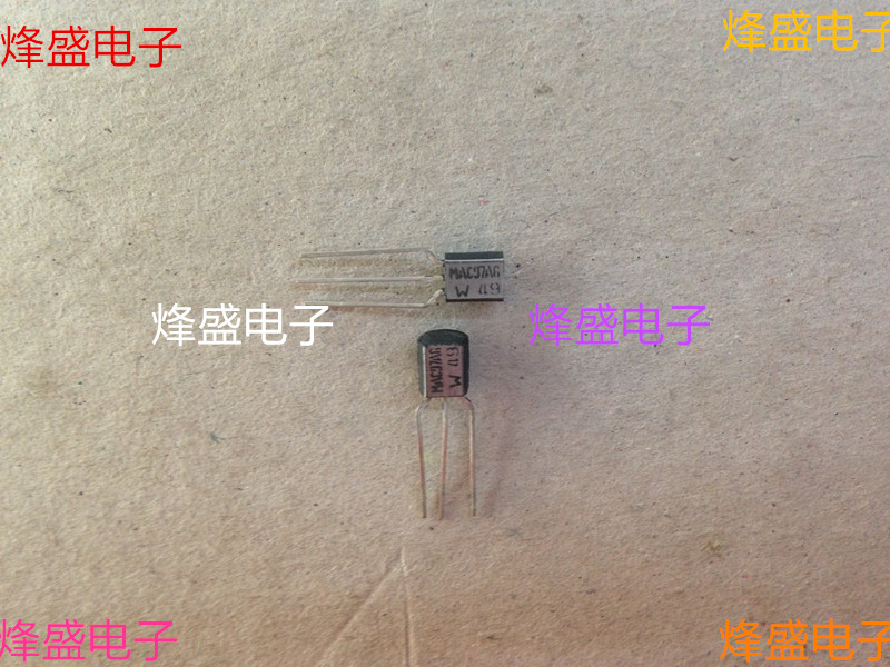 MAC97A6 全新原装进口摩托罗拉双向可控硅三极管 MAC97A6 TO-92