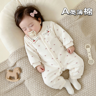 婴儿薄棉连体衣服春秋冬季女宝宝夹棉哈衣爬服纯棉A类早春装外穿