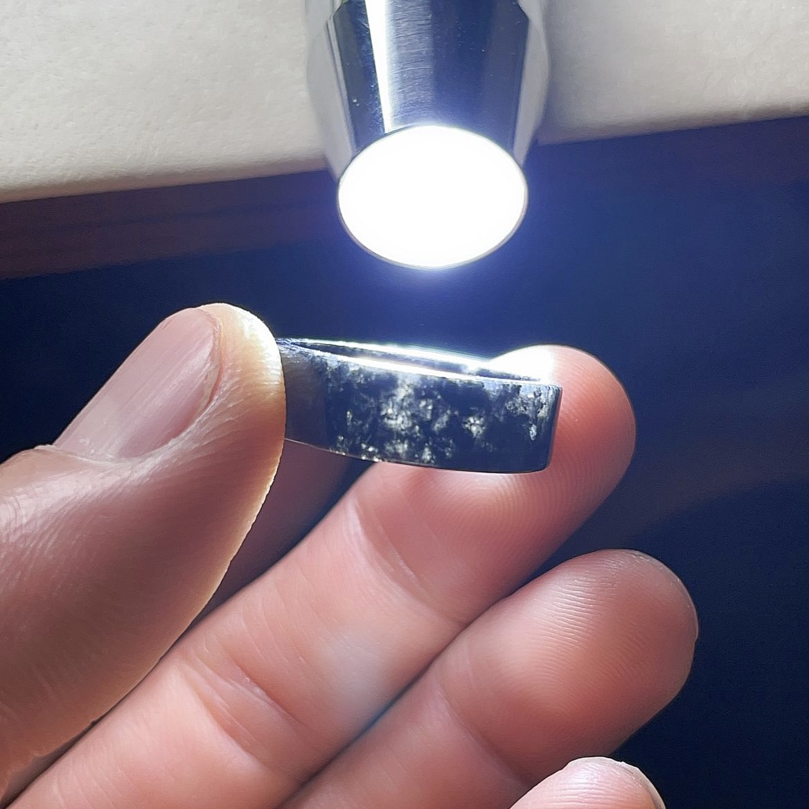 平口黑乌鸡方戒指翡翠玉指环跑环