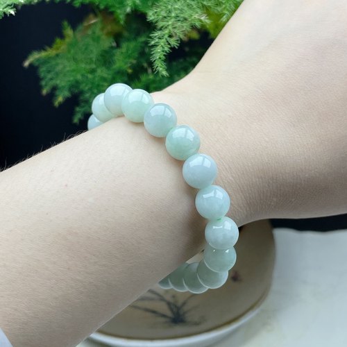 天然翡翠手链翡翠圆珠淡绿手串