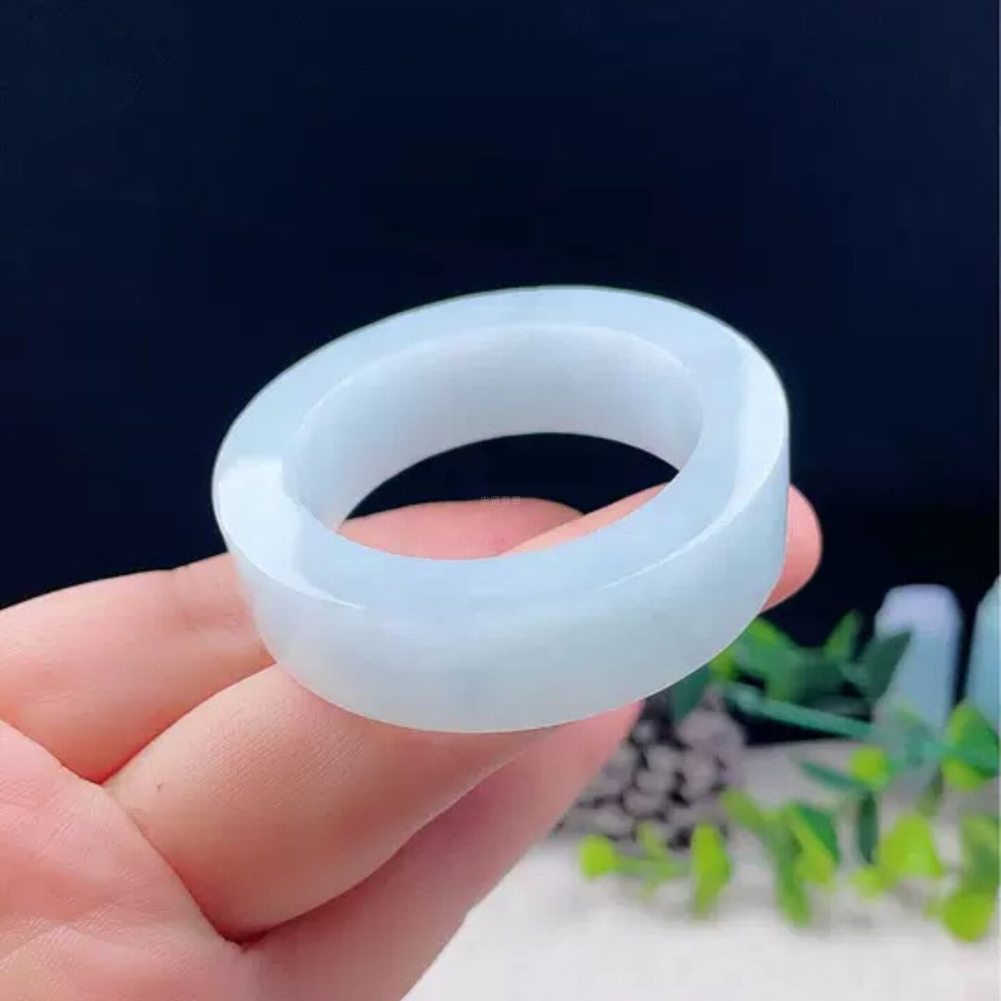 天然A货翡翠厚装方手镯乳白淡绿飘淡乌鸡缅甸老坑小圈口玉镯童镯