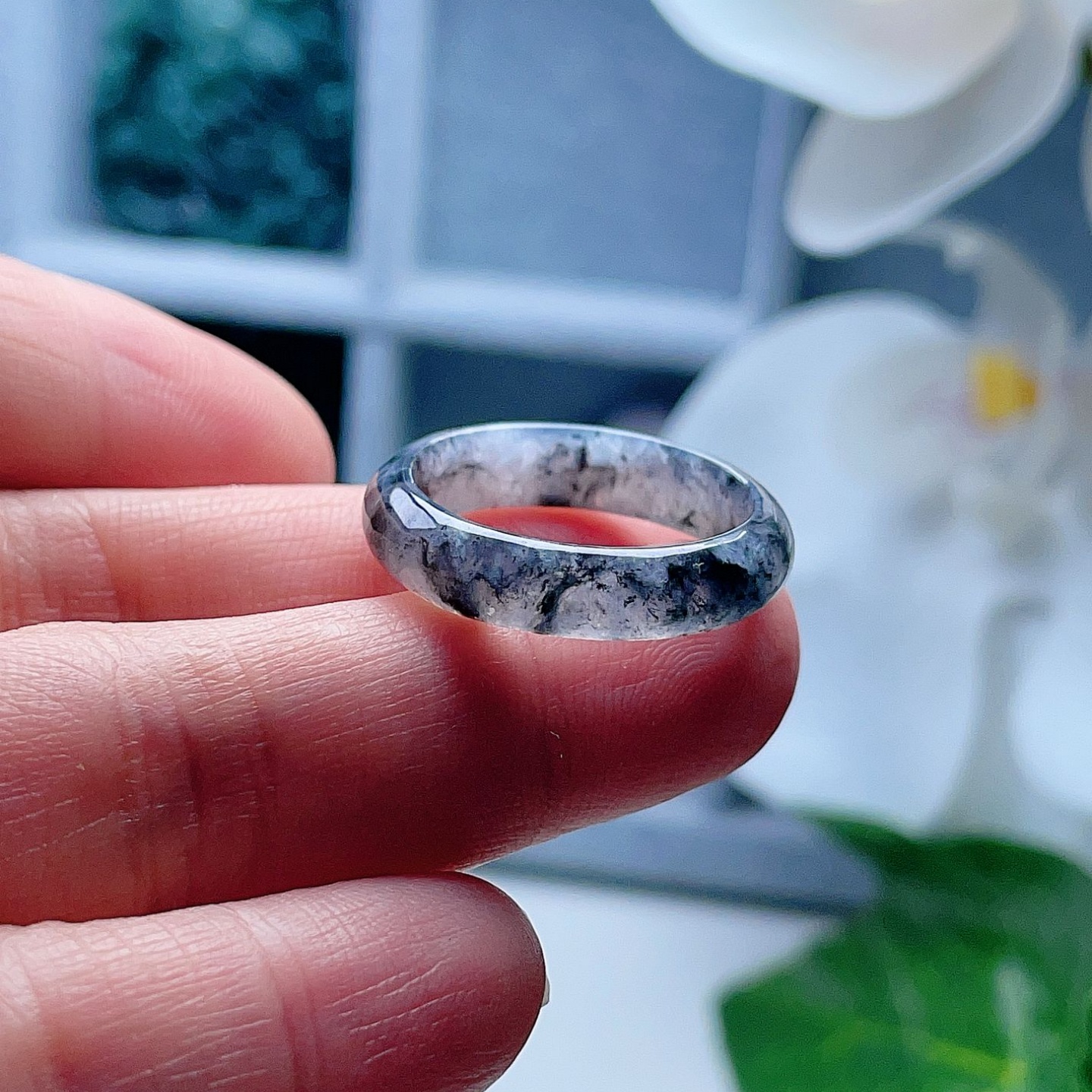 天然翡翠戒指乳白乌鸡飘花意境