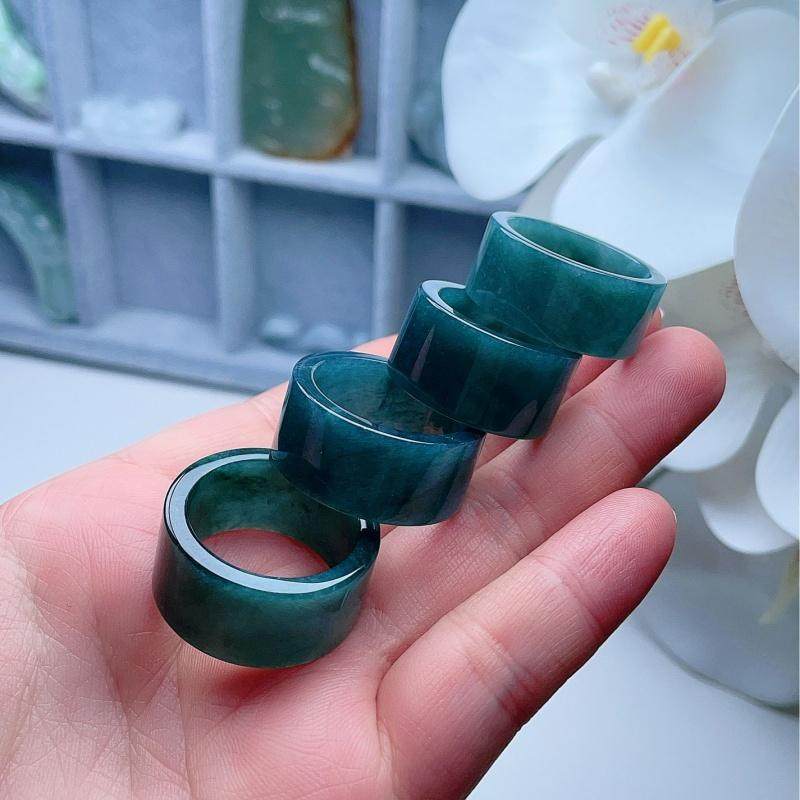 A货翡翠蓝绿天空海蓝飘花方扳指天然老坑宽边指环意境大气显白