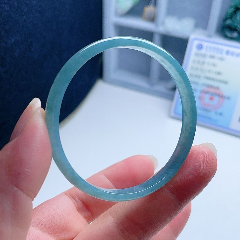 A货翡翠晴水蓝飘花手镯51mm天然老坑玉镯飘雪花棉意境清新幸运圈